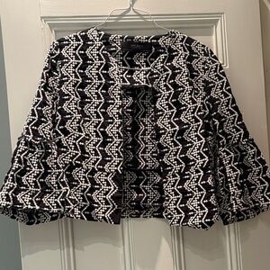 Zara Black and White Bell-Sleeved Patterned Jacket